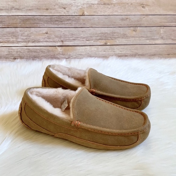UGG Other - UGG Ascot Suede Loafer Slippers
